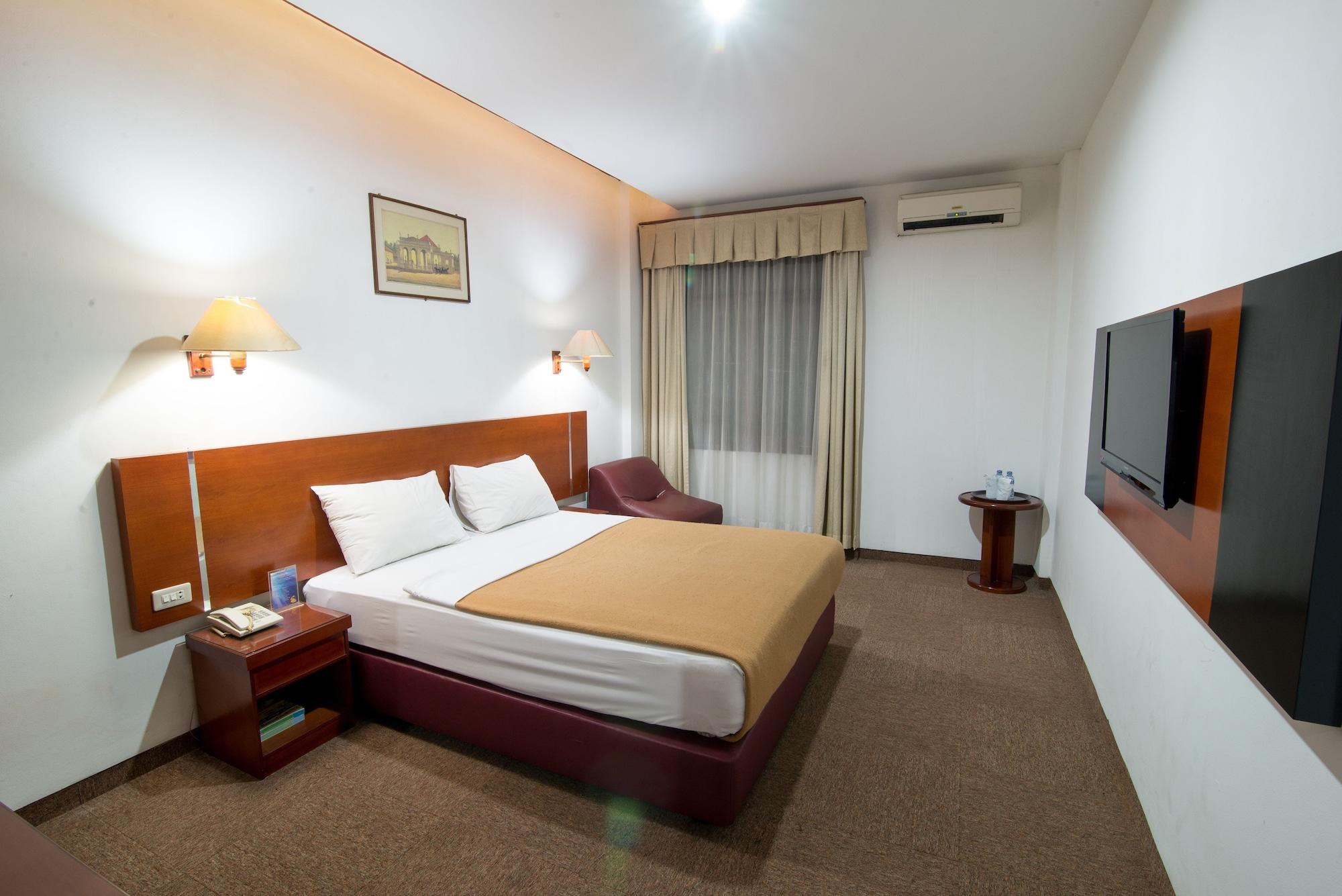 Puri Mega Hotel Jakarta Exterior photo